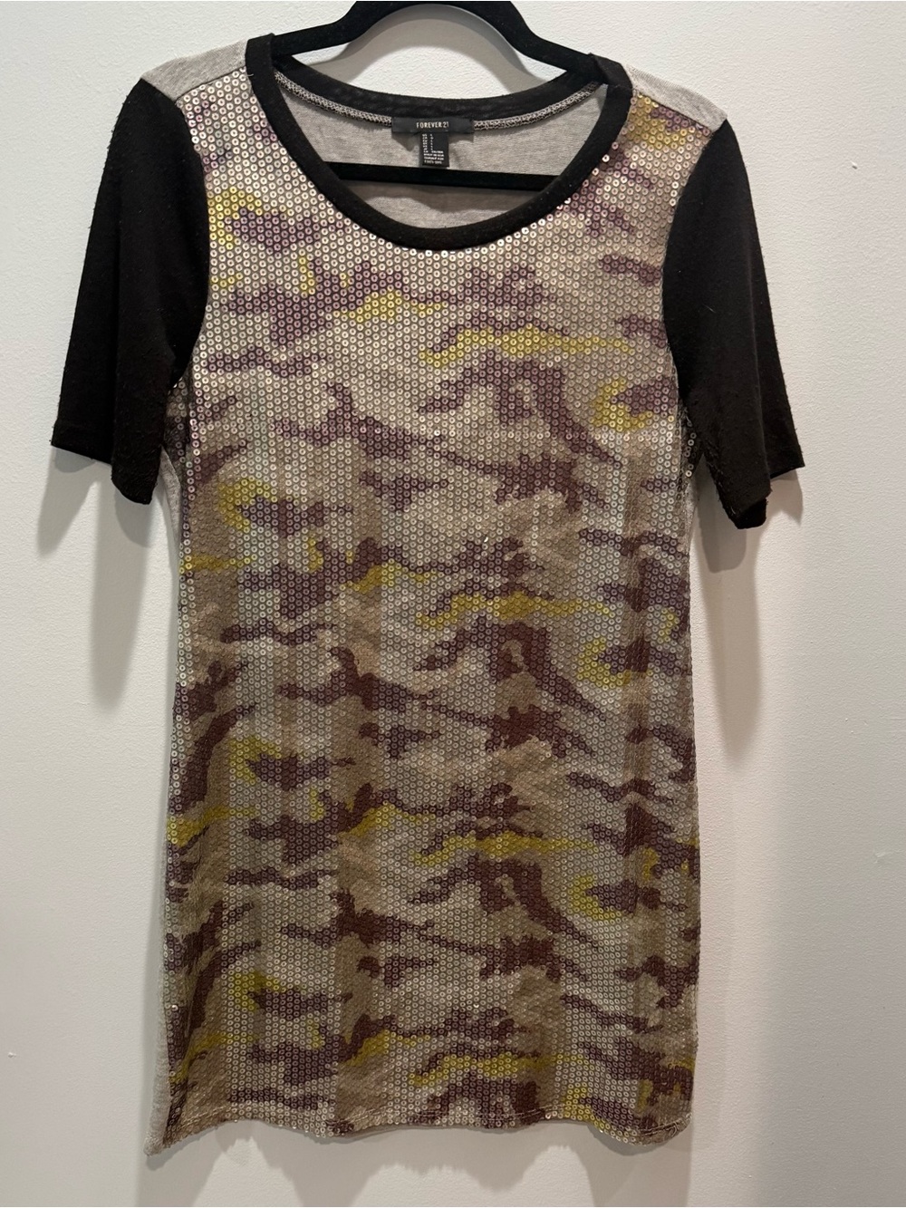 Forever 21 Sequin Front Colorblock Camo Short Sleeve Top Size Large